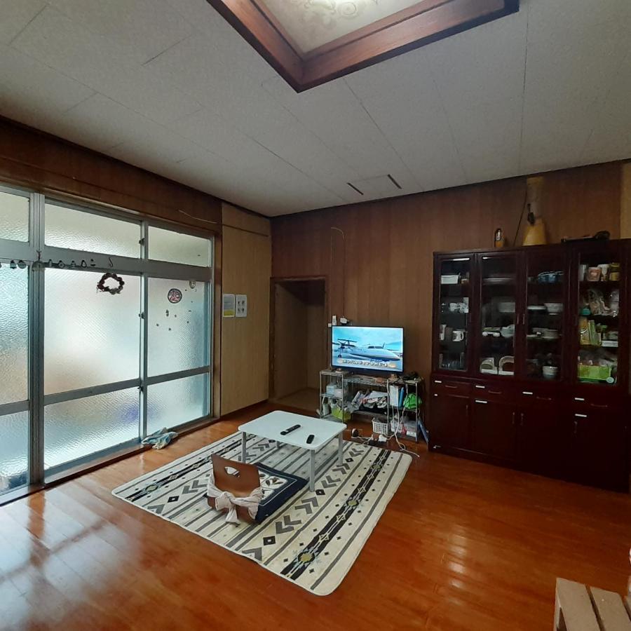 民泊まったりん人 Appartement Kumejima Buitenkant foto